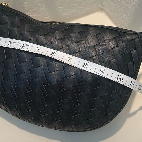 Walter Baker Blake Woven Leather Crescent Shoulder Bag Contemporary Trendy Chic - Picture 11 of 15